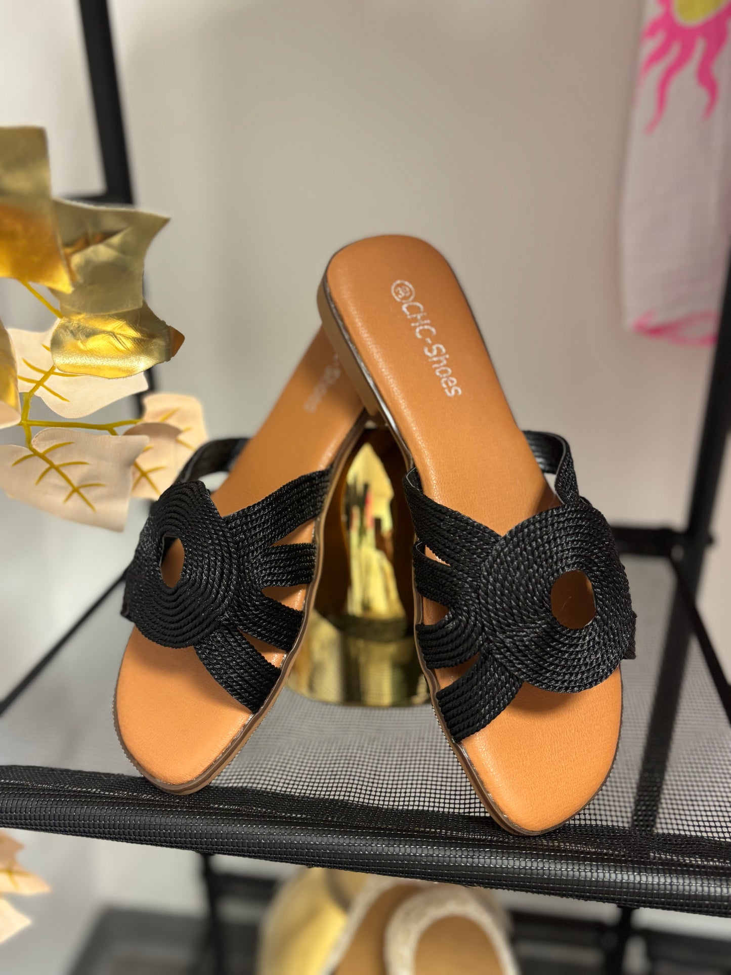 Sandales noires tressées – Élégance bohème