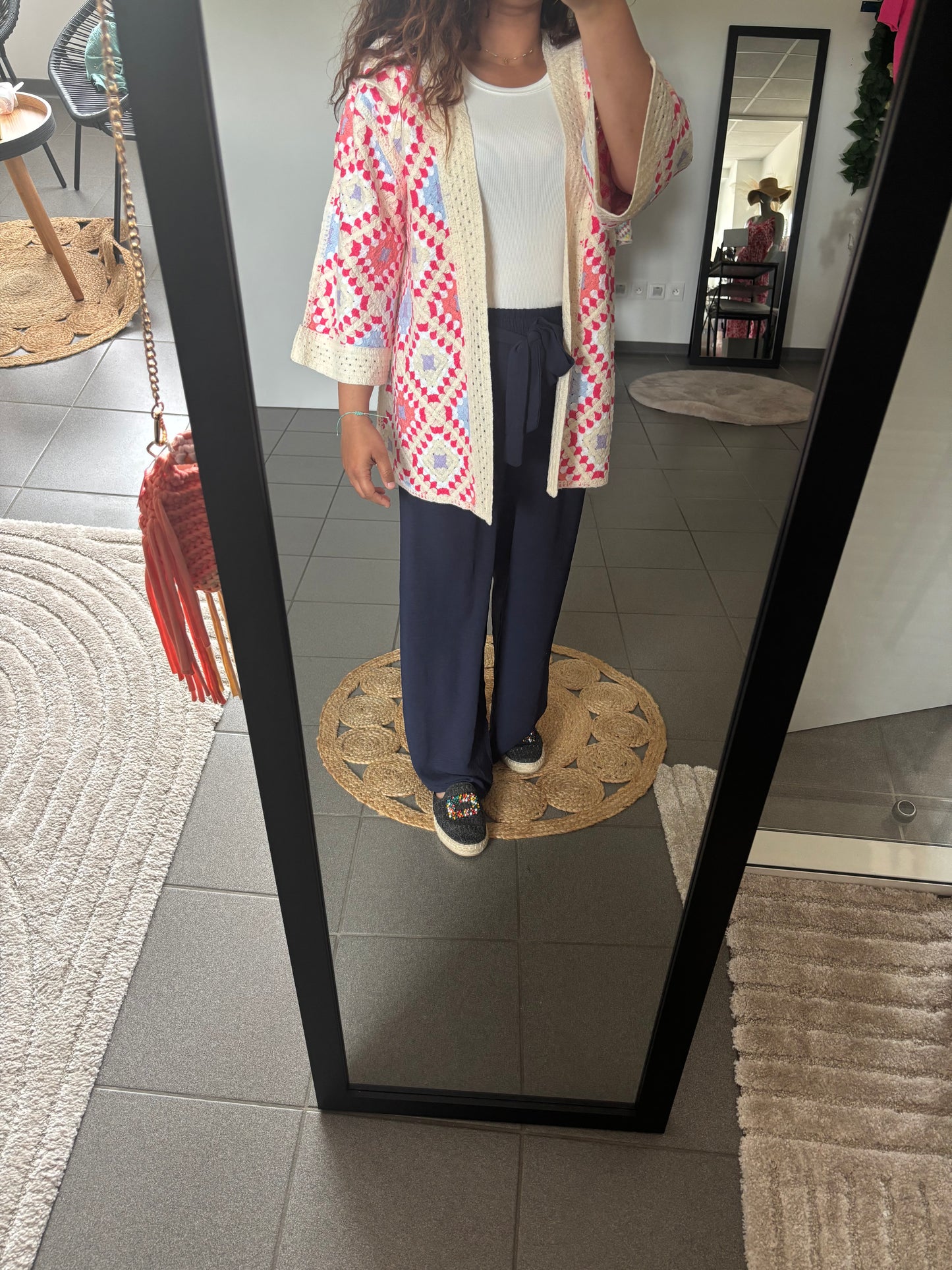 Veste en crochet Rose bleu Lila