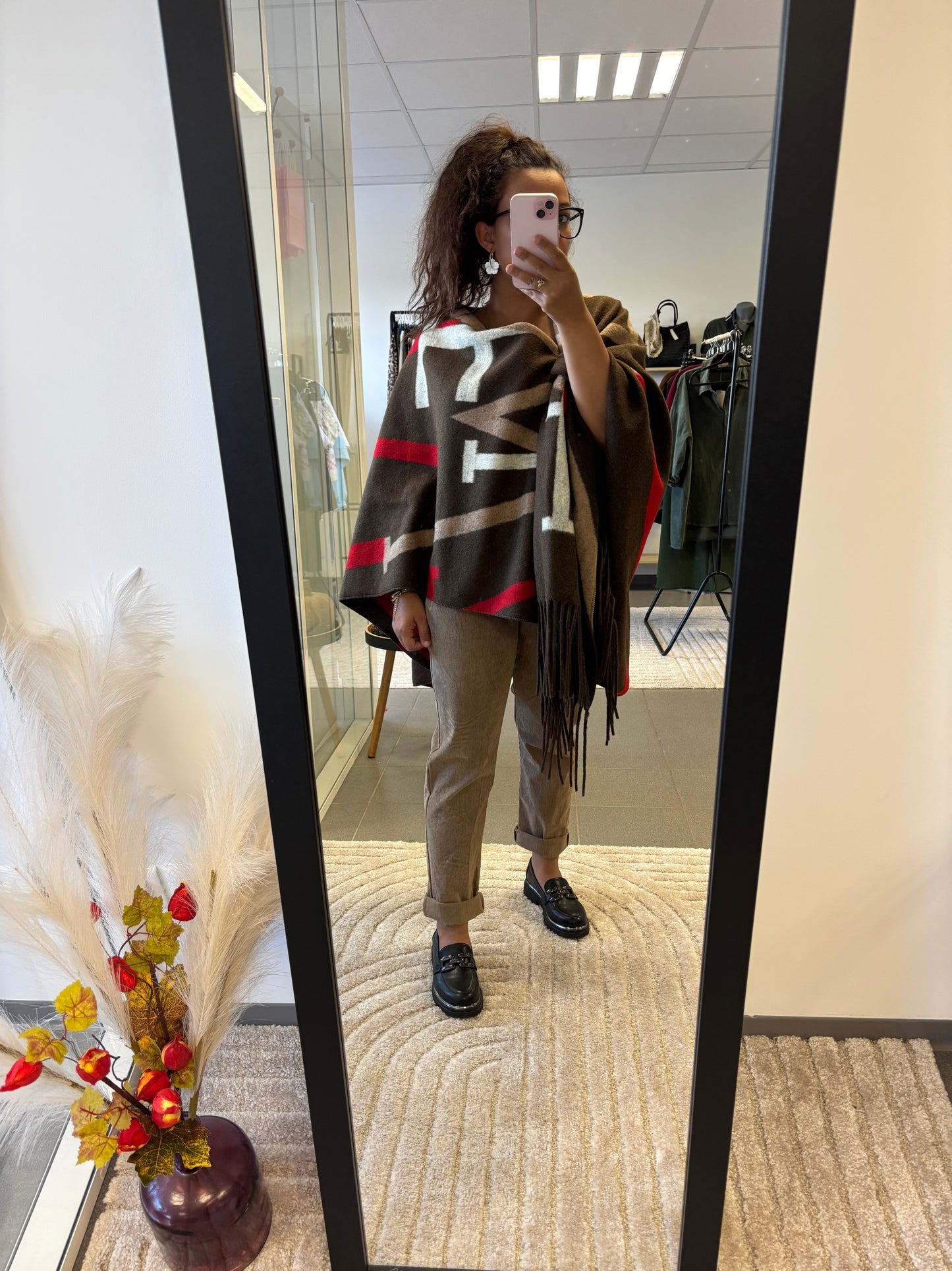 Poncho marron motifs graphiques