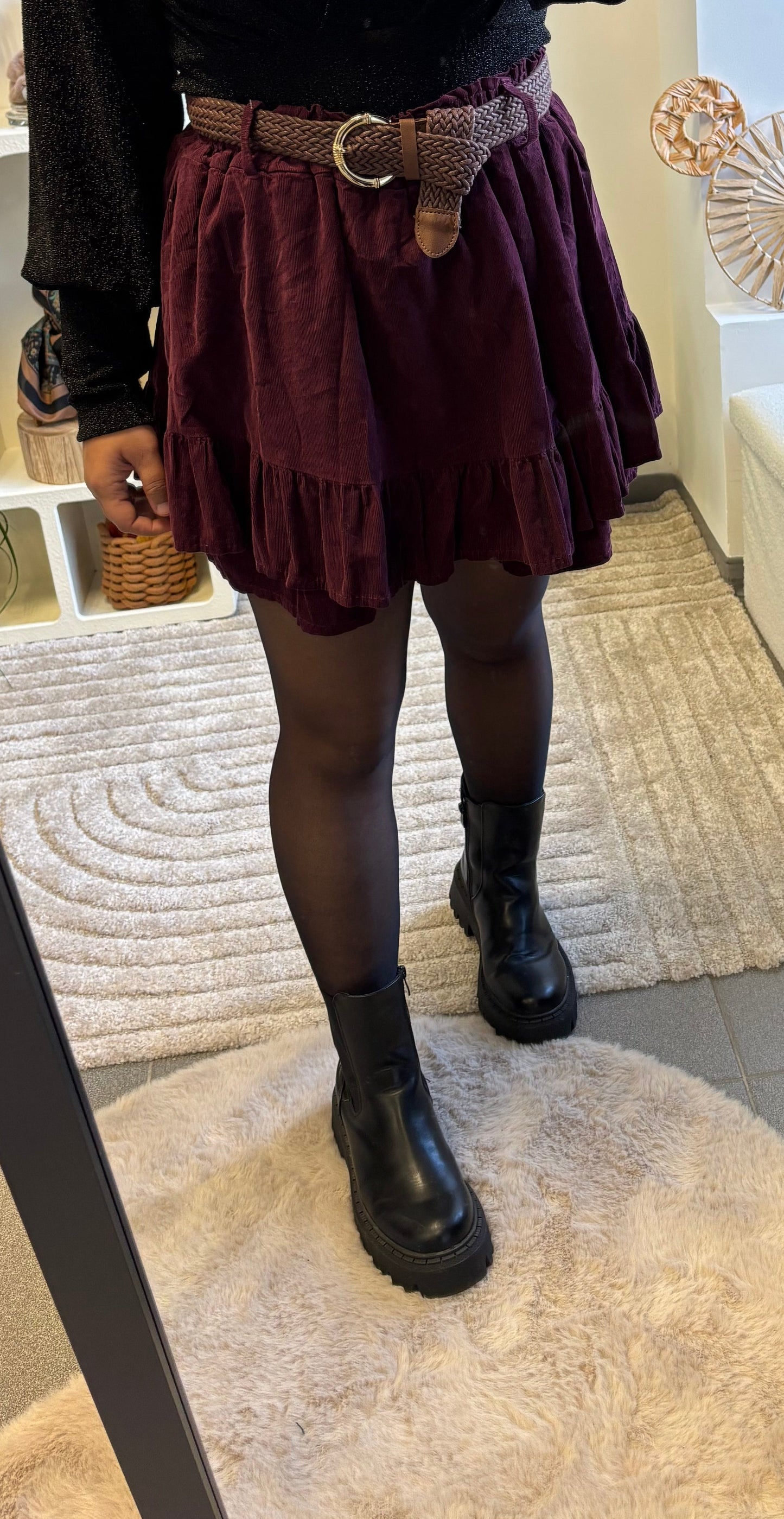 đź’• Jupe short velours prune Ă volants