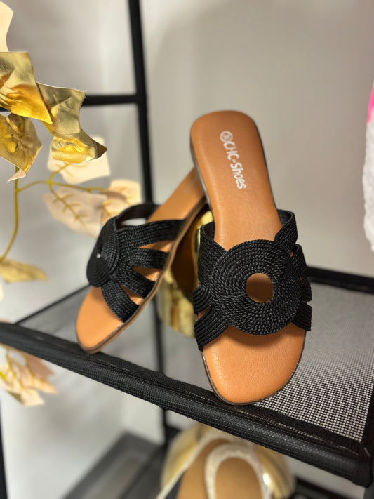 Sandales noires tressées – Élégance bohème