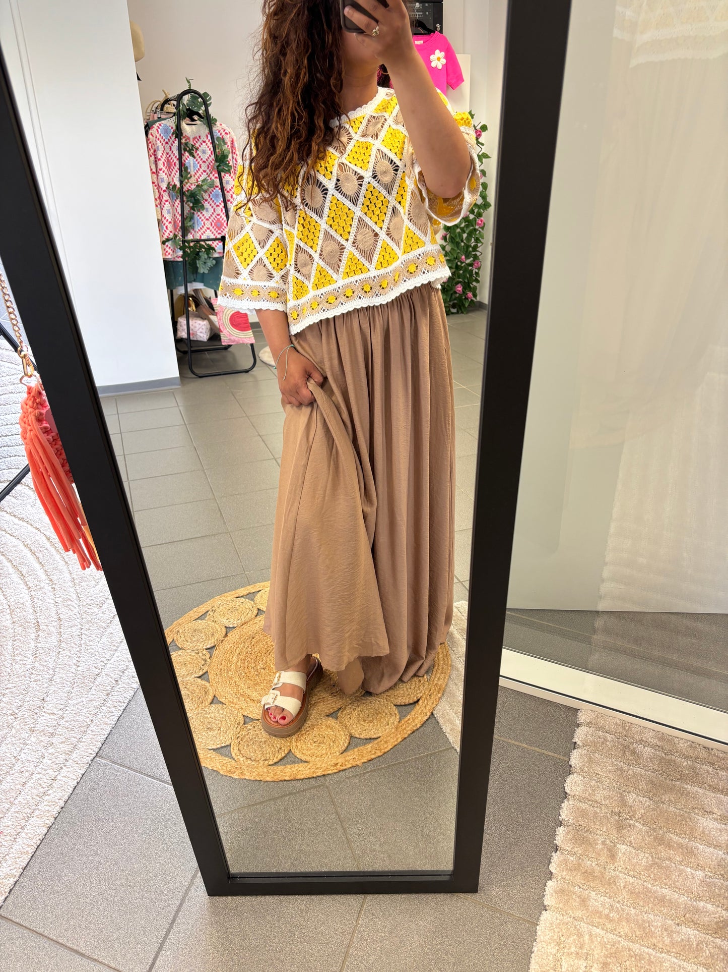 Haut crocheté ensoleillé