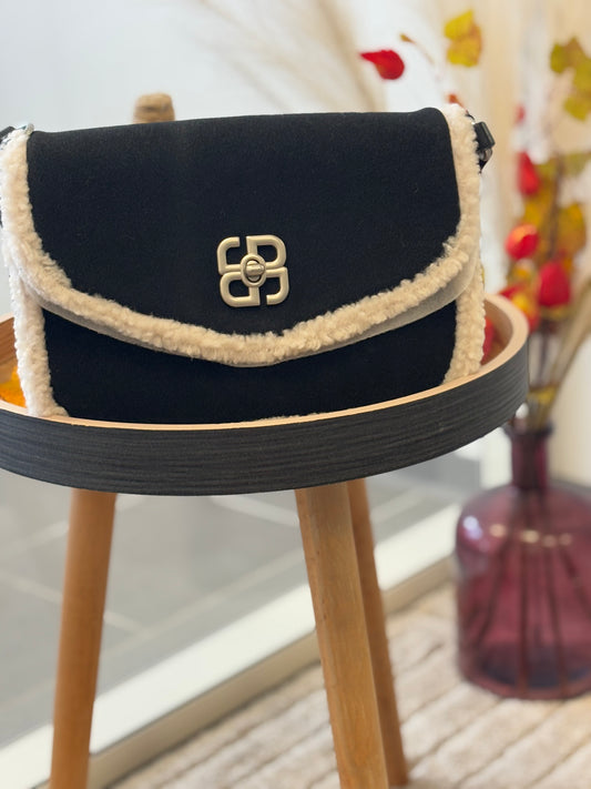 Sac bandoulière noir bordure sherpa