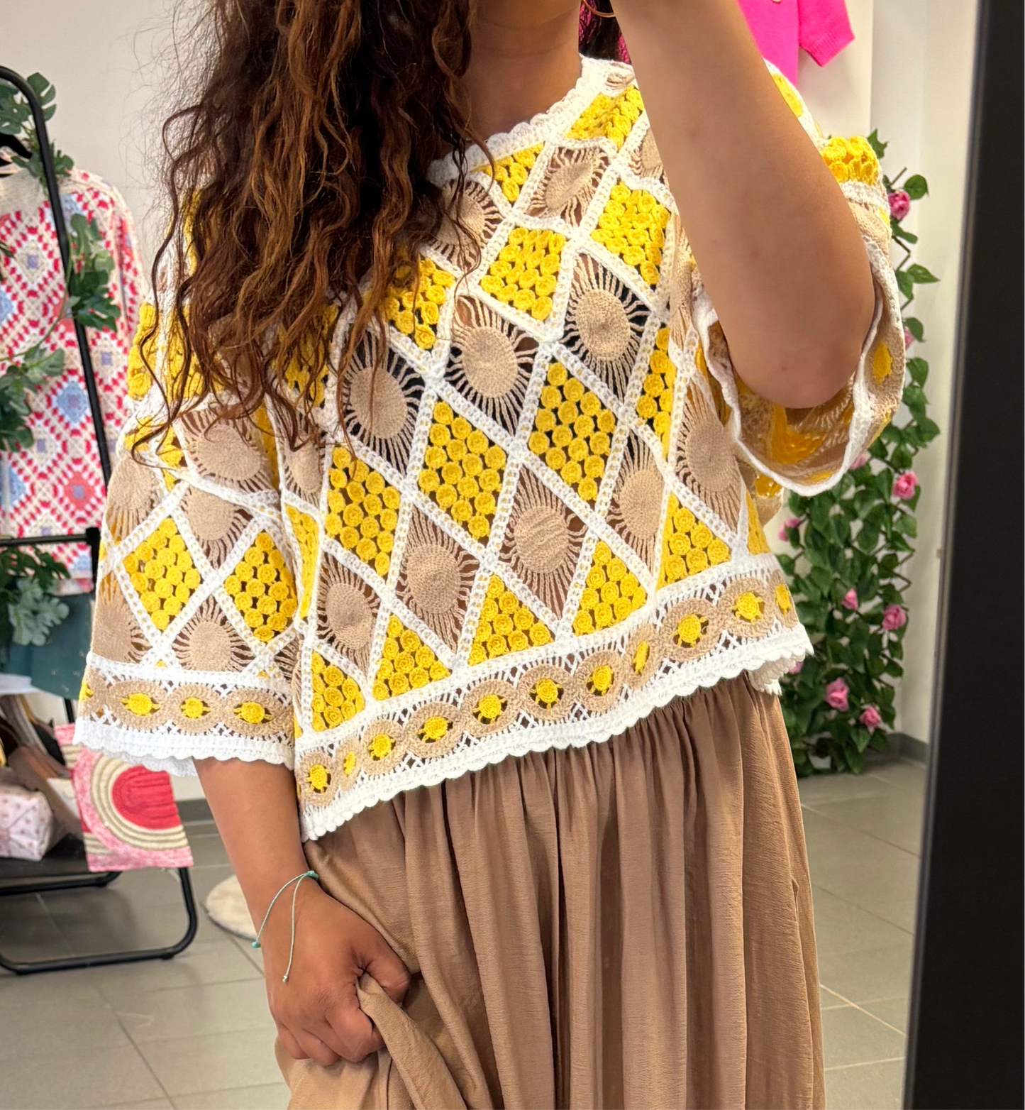 Haut crocheté ensoleillé