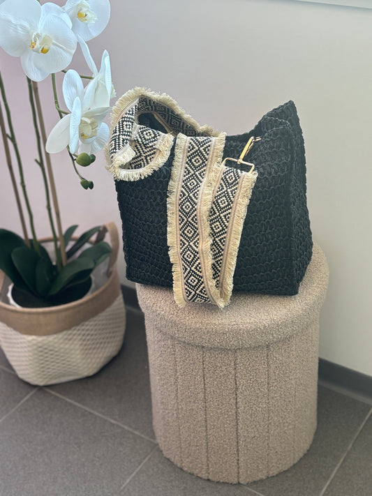 Sac cabas tressé noir – Esprit bohème chic