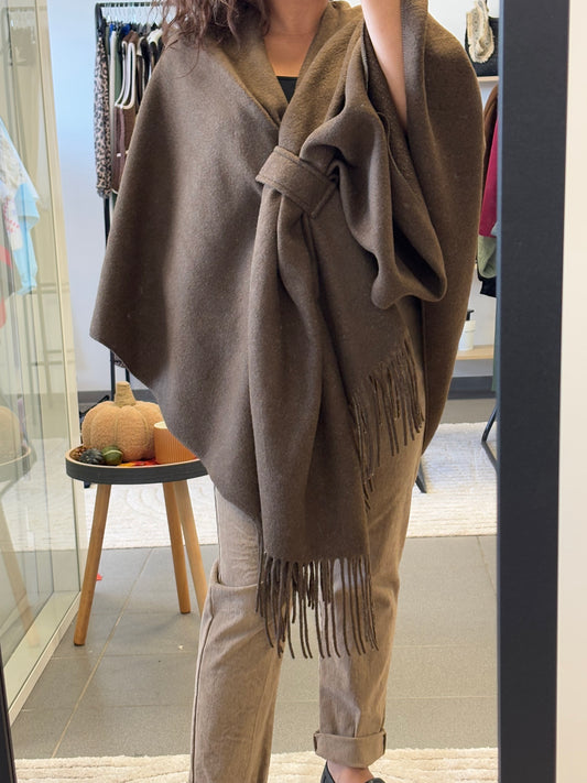 Poncho marron chocolat ceinturé à franges